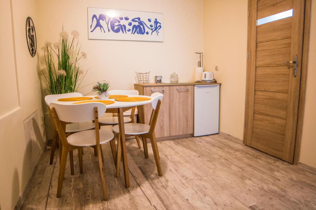 Noclegi Fregata - Pokoje Goscinne W Solinie 661-459-339 Solina  Exteriér fotografie