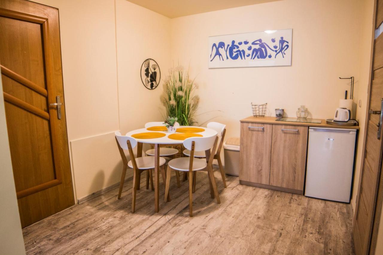 Noclegi Fregata - Pokoje Goscinne W Solinie 661-459-339 Solina  Exteriér fotografie